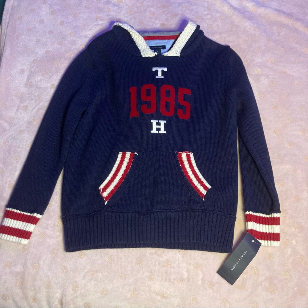 Vintage Style Tommy Hilfiger Sweater with Hood